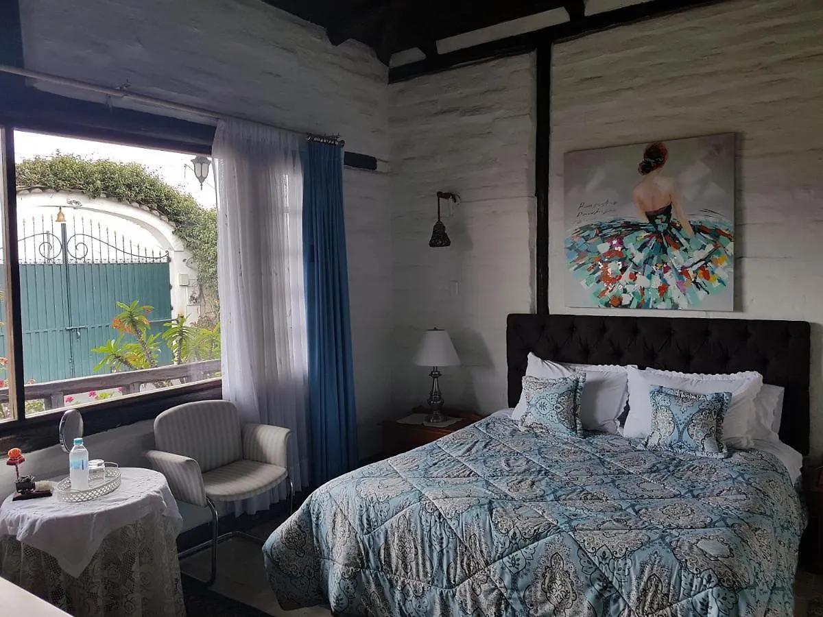 Hostal Maria De Lourdes Quito