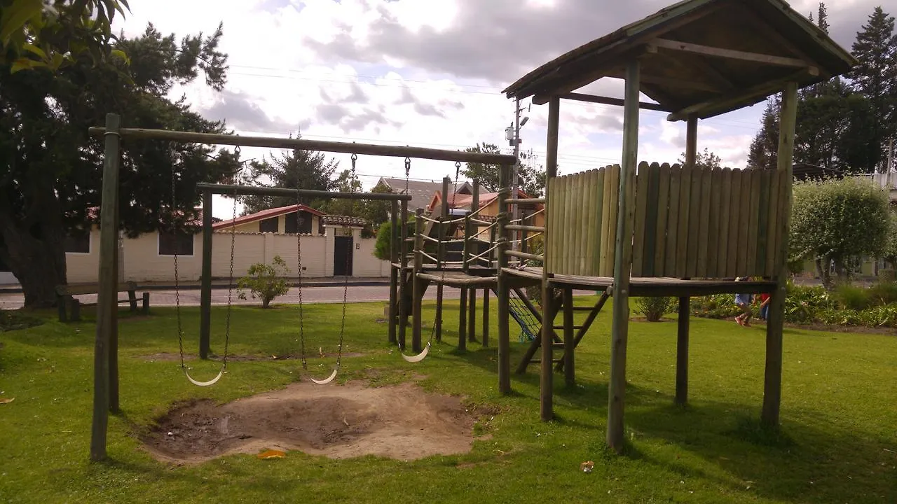 Hostal Maria De Lourdes Quito Hostel