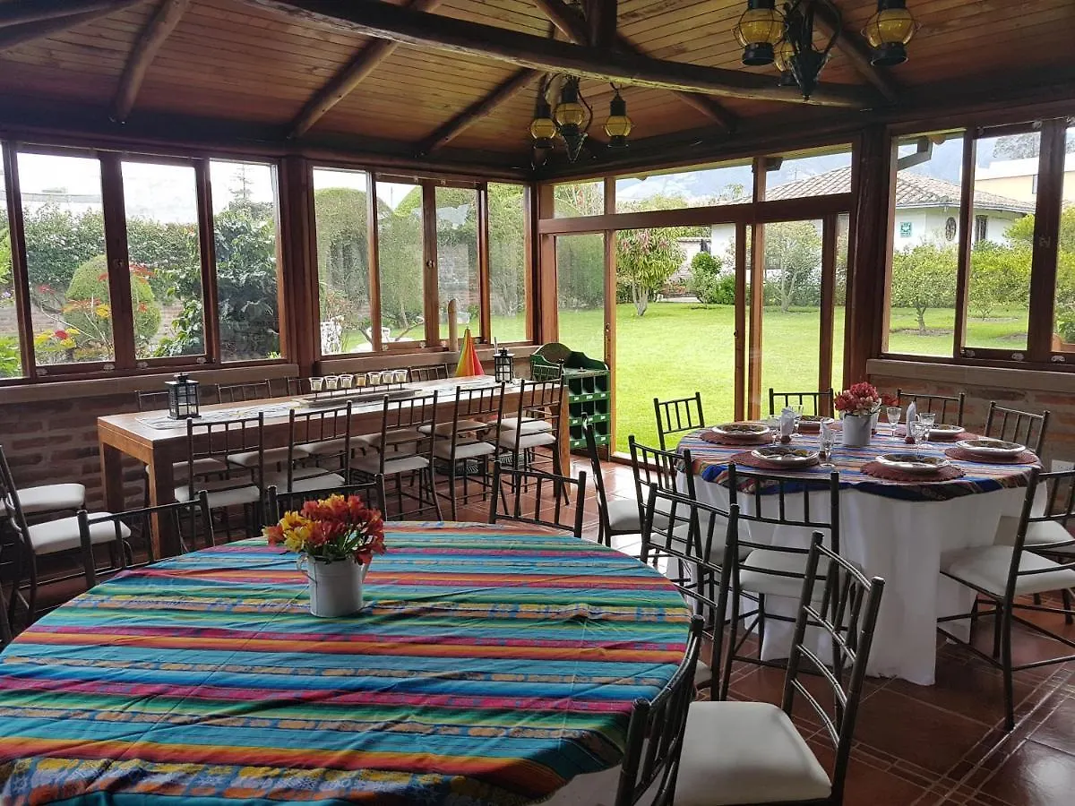 Hostal Maria De Lourdes Quito