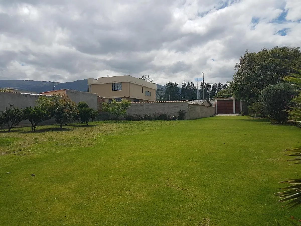 Hostal Maria De Lourdes Quito Hostel